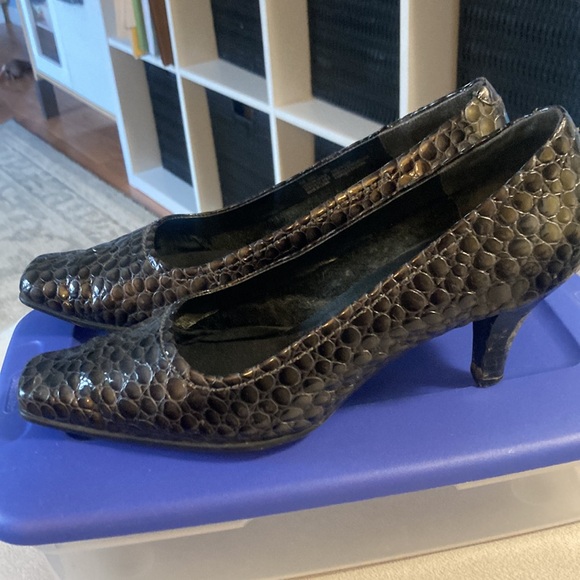 Aerosoles  envy black with grey leather upper heels - Picture 3 of 8